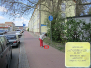 Stolperstein für Nathan Mamlok in der Steinstraße, gegenüber von Woolworth