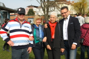 Bürgermeister  Hendrik Sommer und Anett  Hilpert mit Gästen aus Uster